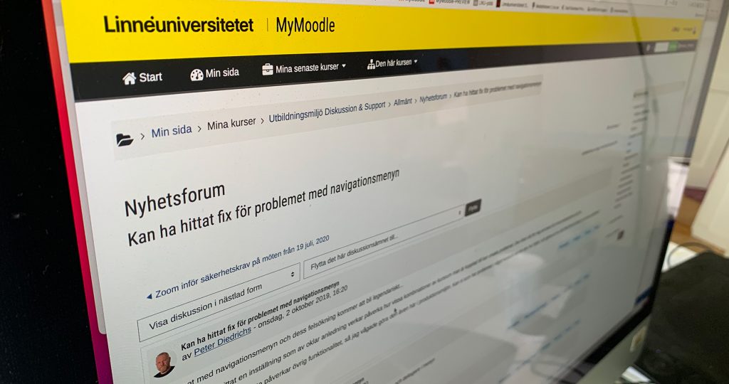 datorskärm med forum visade
